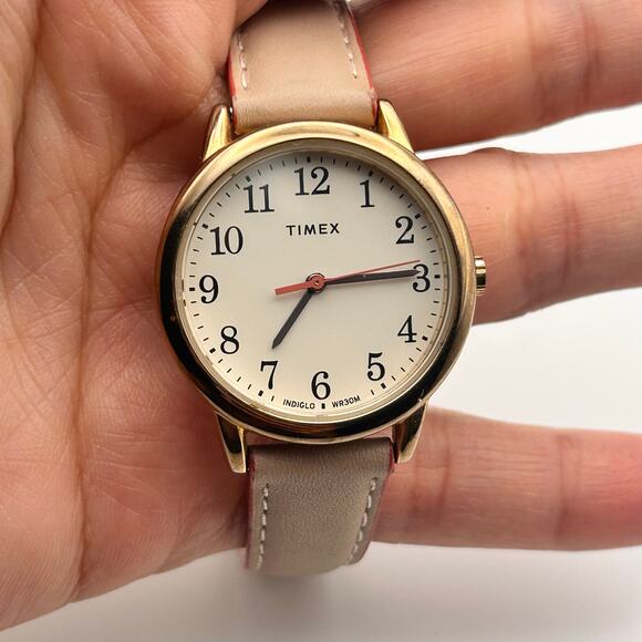 Timex Rose Gold Pink Leather 25mm Women’s Fashion Watch Working New Battery - Picture 8 of 8